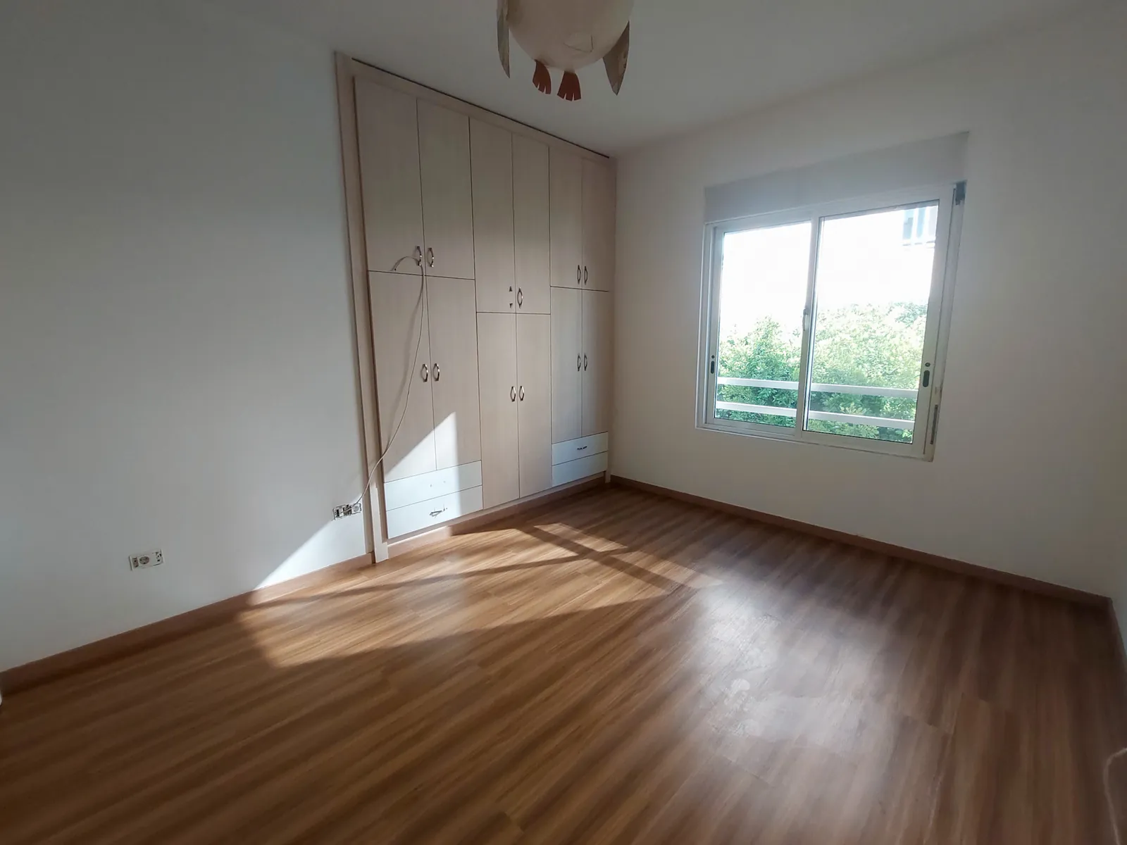 Apartment in Bkennaya, Metn with Sea and Mountain View — الصورة 3