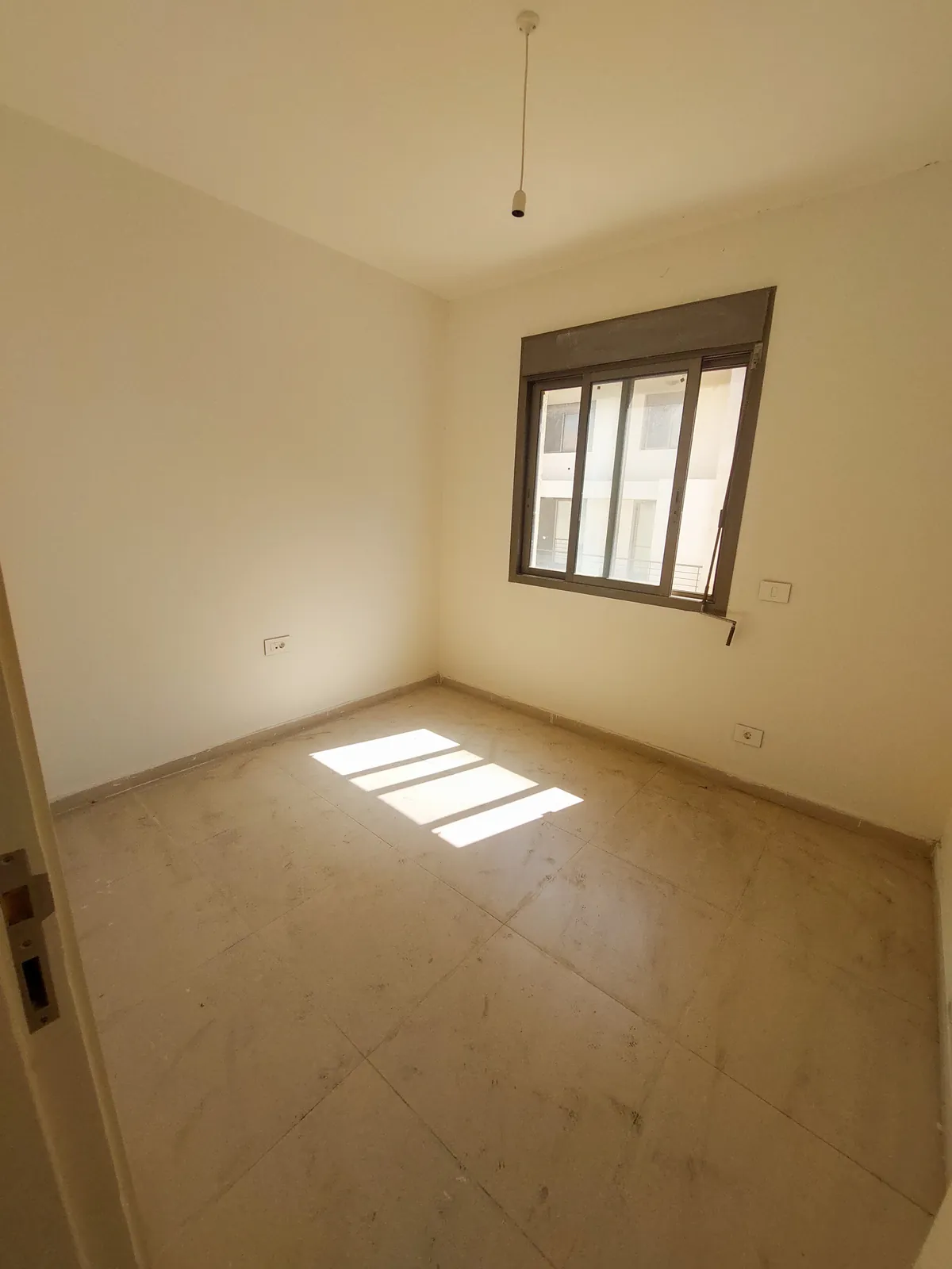 New Apartment in Zikrit, Metn with Mountain View — الصورة 4