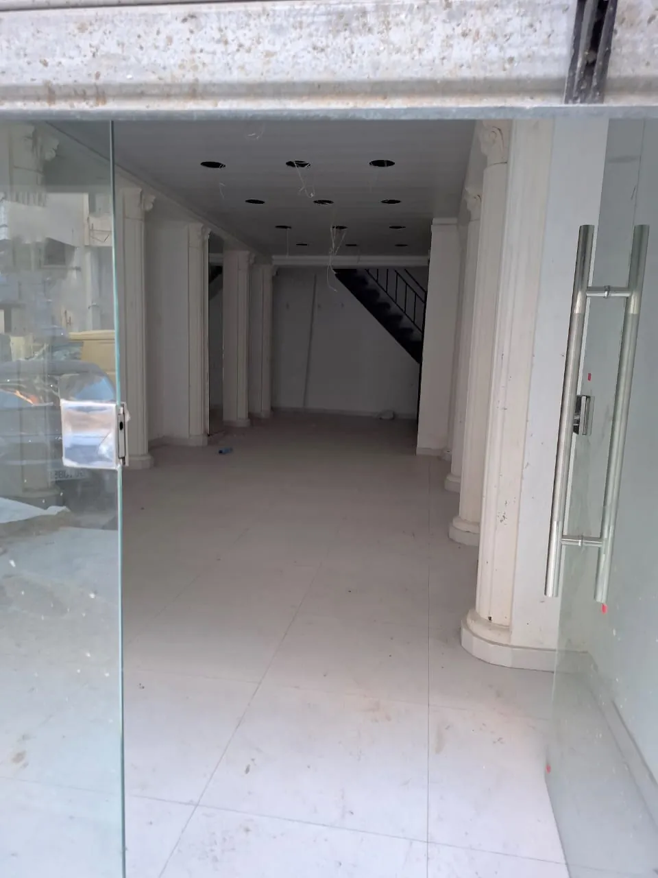 Duplex Shop in Haret Hreik, Mouawad, Madi Street, Baabda — الصورة 2