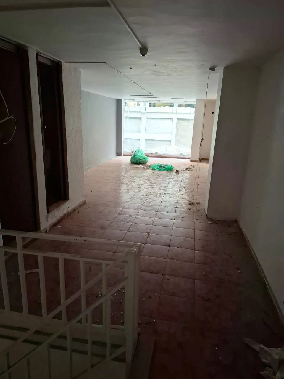 Duplex Shop in Haret Hreik, Mouawad, Madi Street, Baabda — الصورة 3