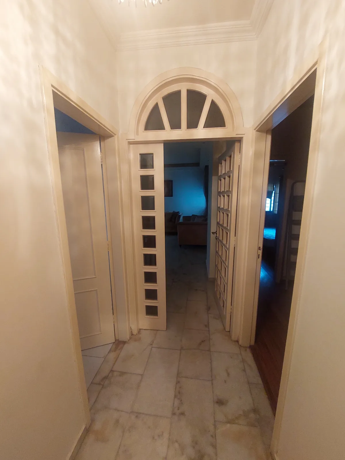 Furnished Apartment in Dik El Mehdi, Metn with Terrace — الصورة 5
