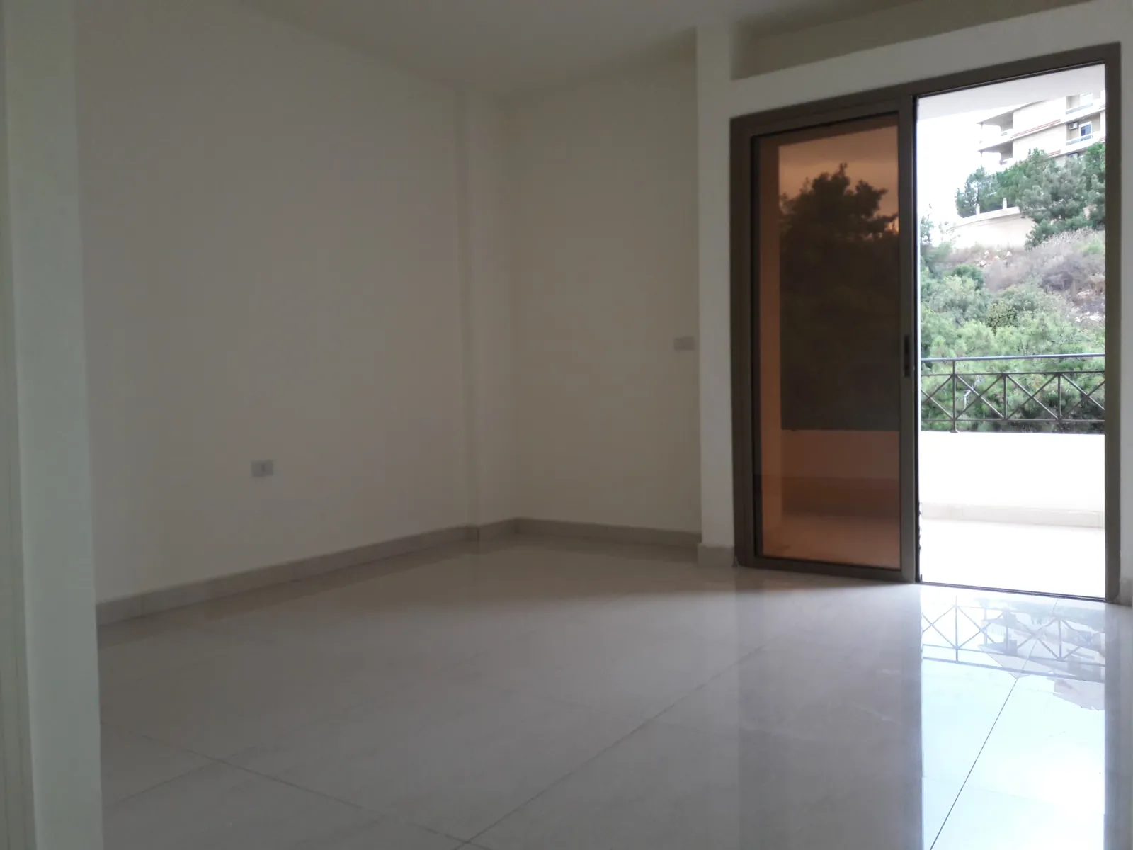 Apartment in Bchamoun, Aley with a Breathtaking Sea View — photo 2