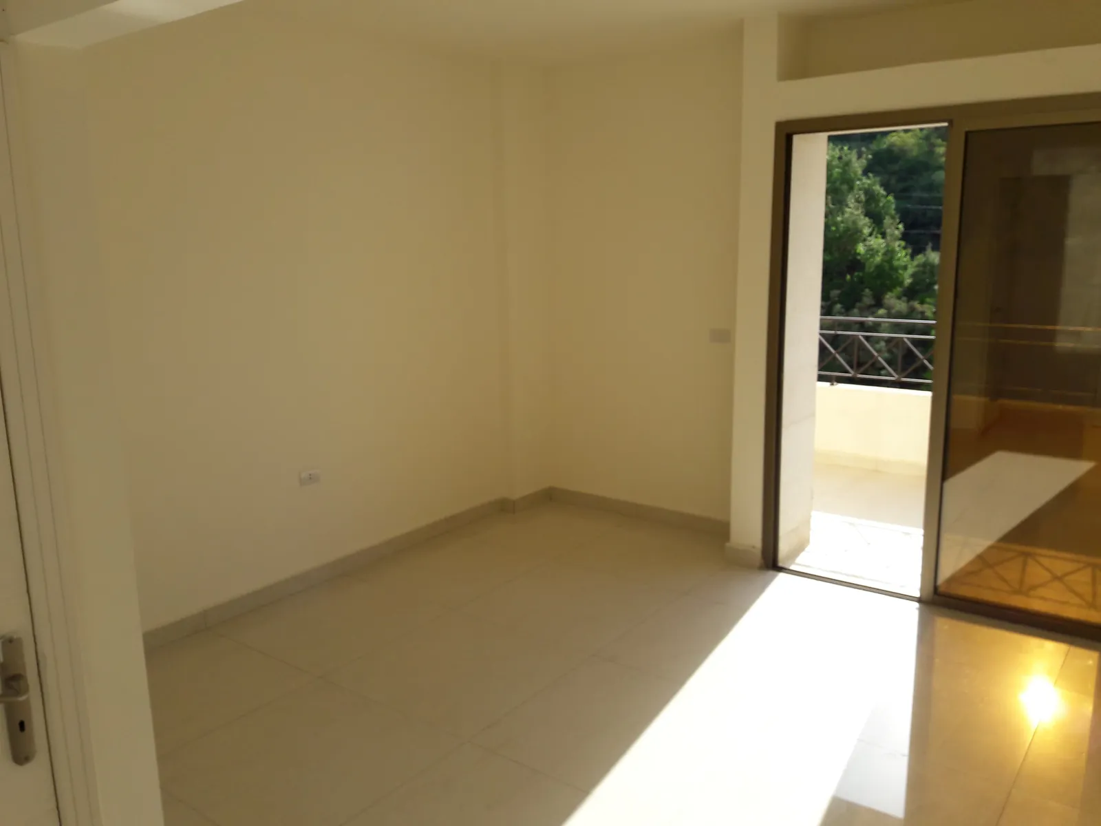 Apartment in Bchamoun, Aley with a Breathtaking Sea View — photo 4