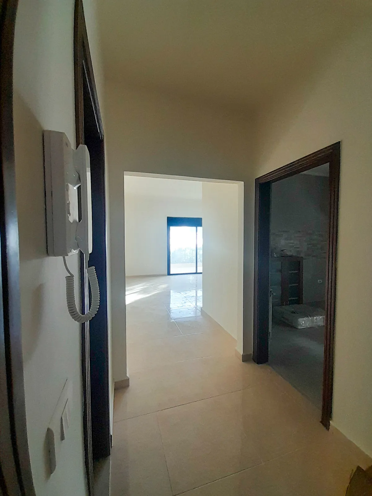 New Apartment in Douar, Metn with Mountain View — الصورة 2