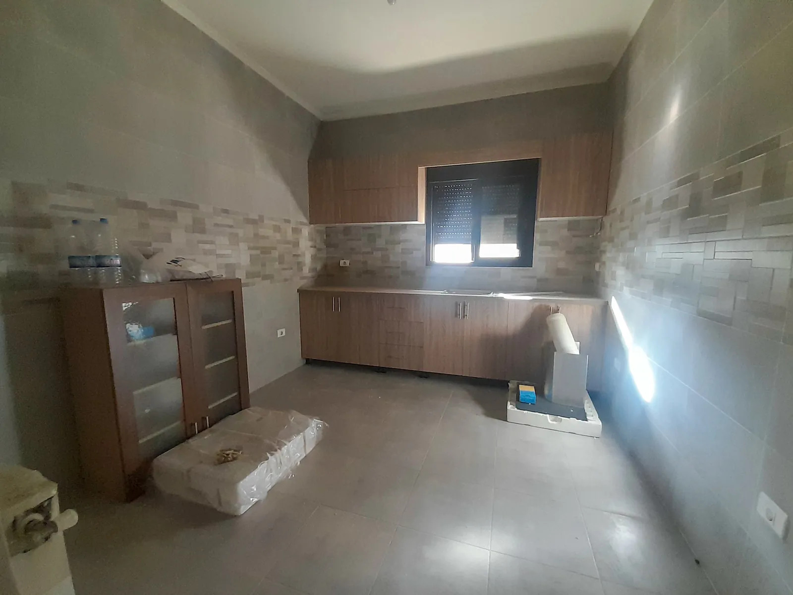 New Apartment in Douar, Metn with Mountain View — الصورة 3