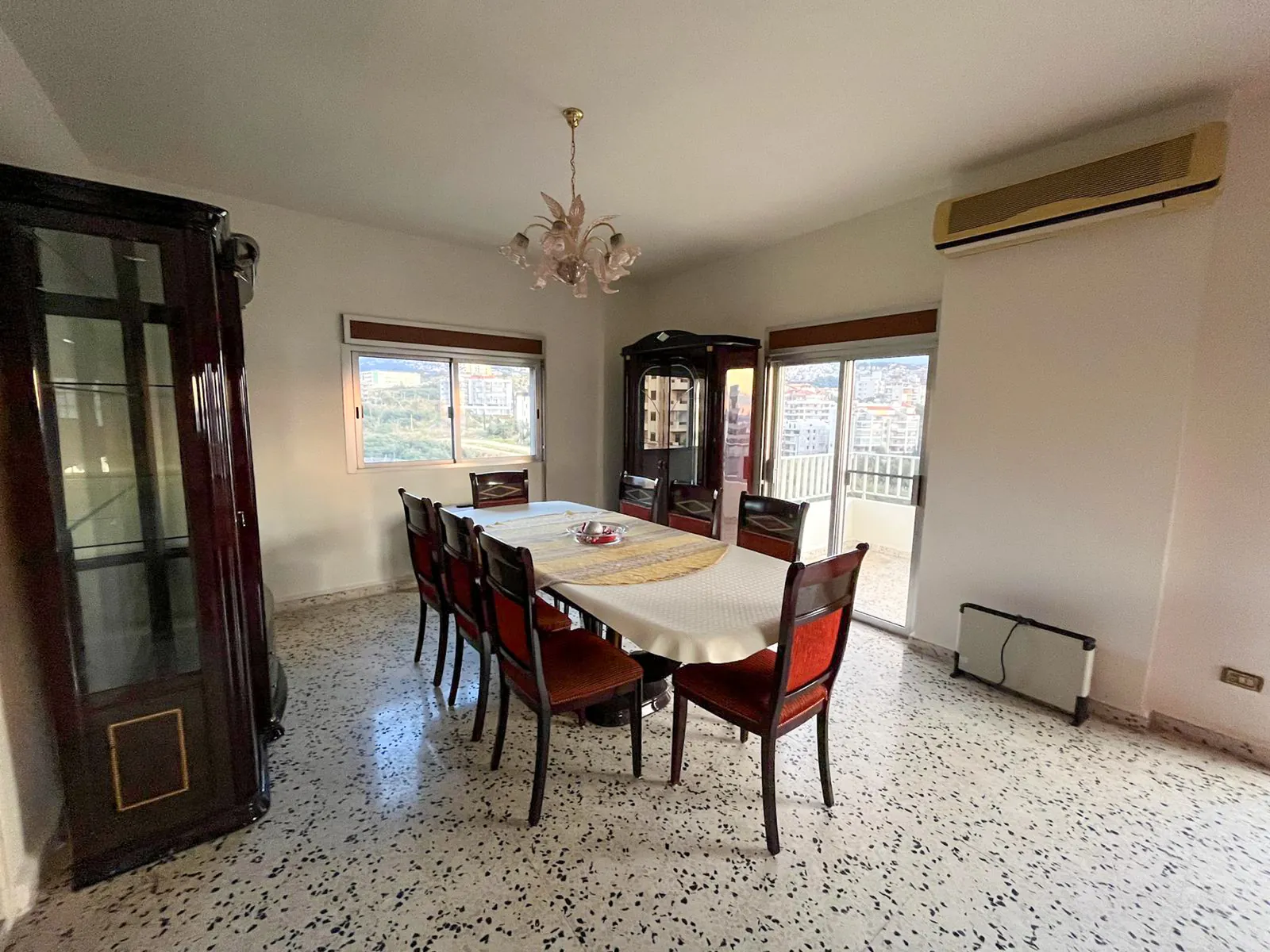 Furnished Apartment in Dbayeh, Metn with Sea View — الصورة 3