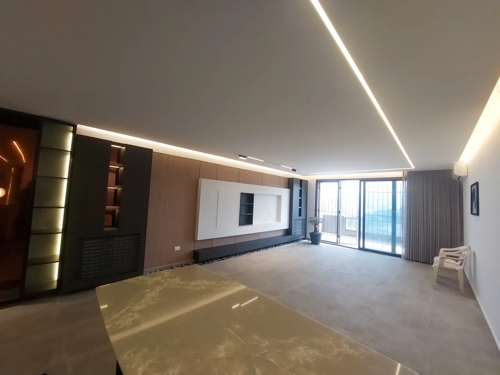 New Apartment in Qornet El Hamra, Metn + Terrace & Mountain View — photo 2