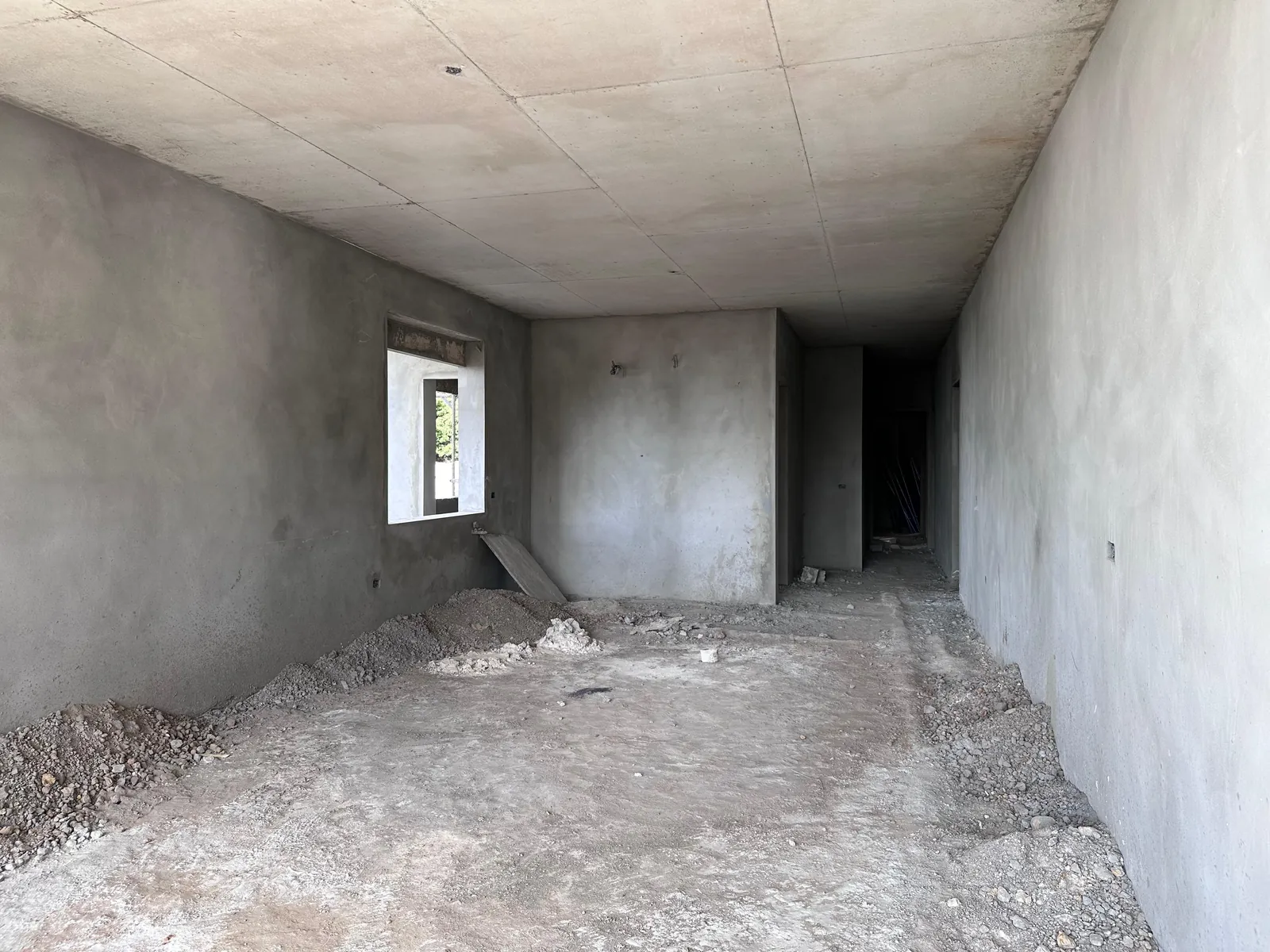 Core & Shell Apartment in Bsalim, Metn with a Breathtaking Sea View — الصورة 2