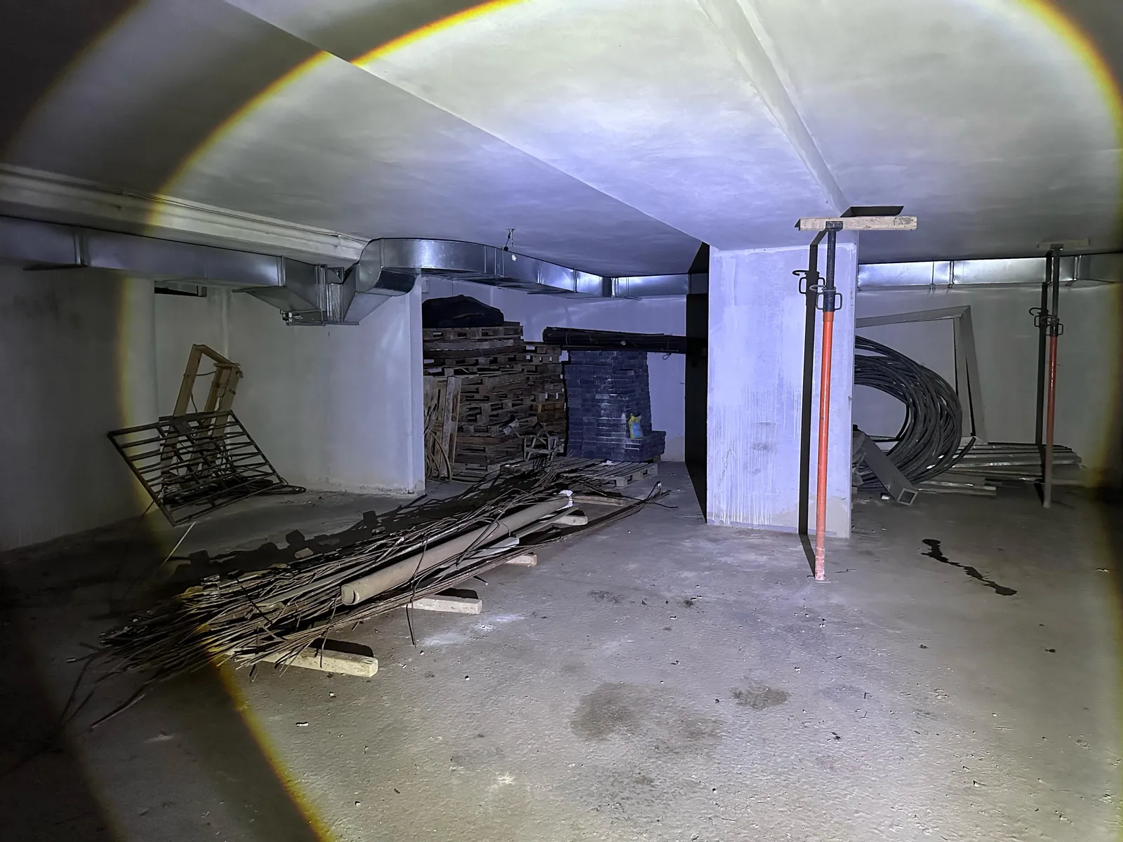 Prime Location Used Warehouse in Bsalim, Mezher, Metn — الصورة 4