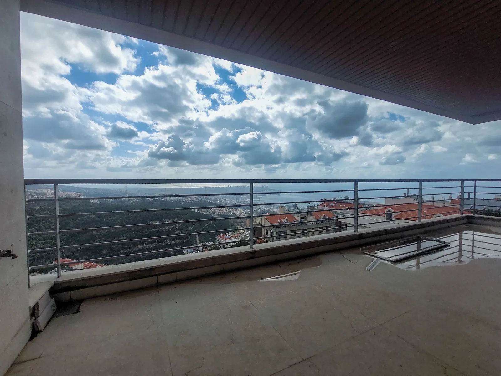 Apartment in Rabweh, Metn with Panoramic Sea and Mountain View — photo 1