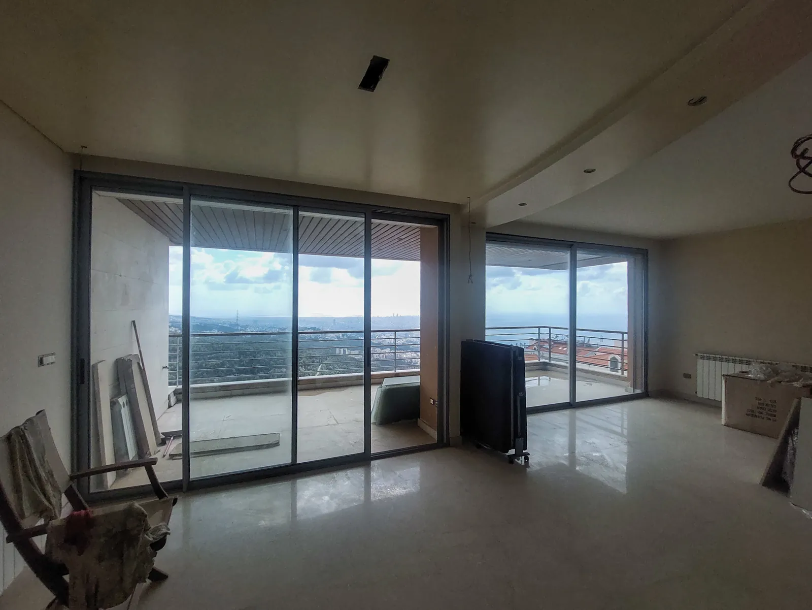 Apartment in Rabweh, Metn with Panoramic Sea and Mountain View — photo 2