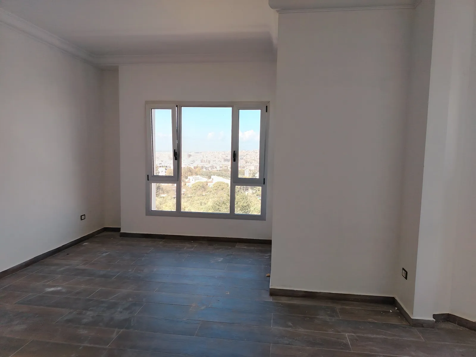 Apartment in Brazilia, Baabda + Breathtaking City & Lush Green Views — photo 2