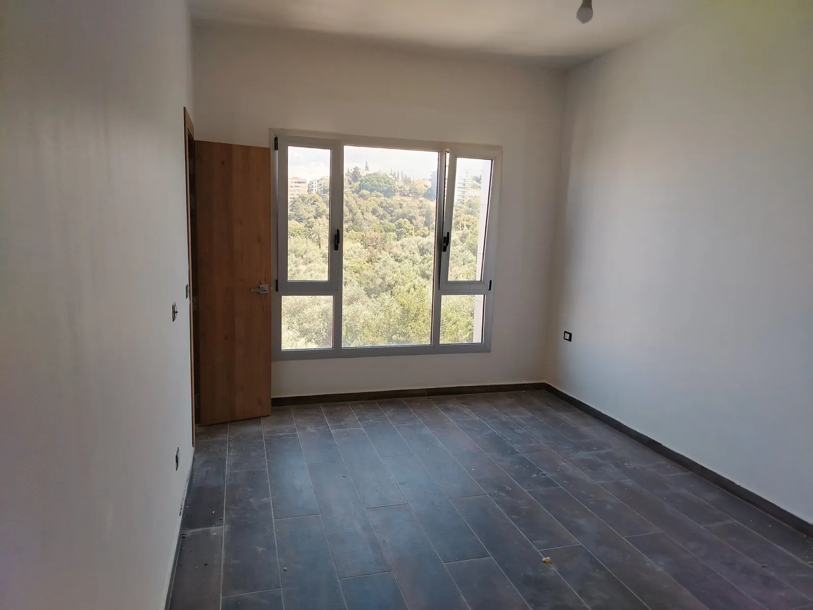 Apartment in Brazilia, Baabda + Breathtaking City & Lush Green Views — photo 3