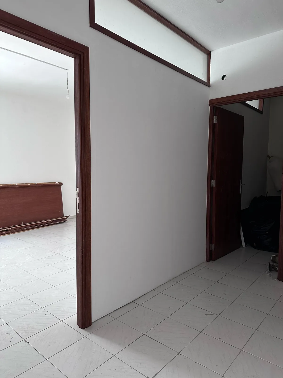 Prime Location Shop in Bsalim, Metn — photo 3
