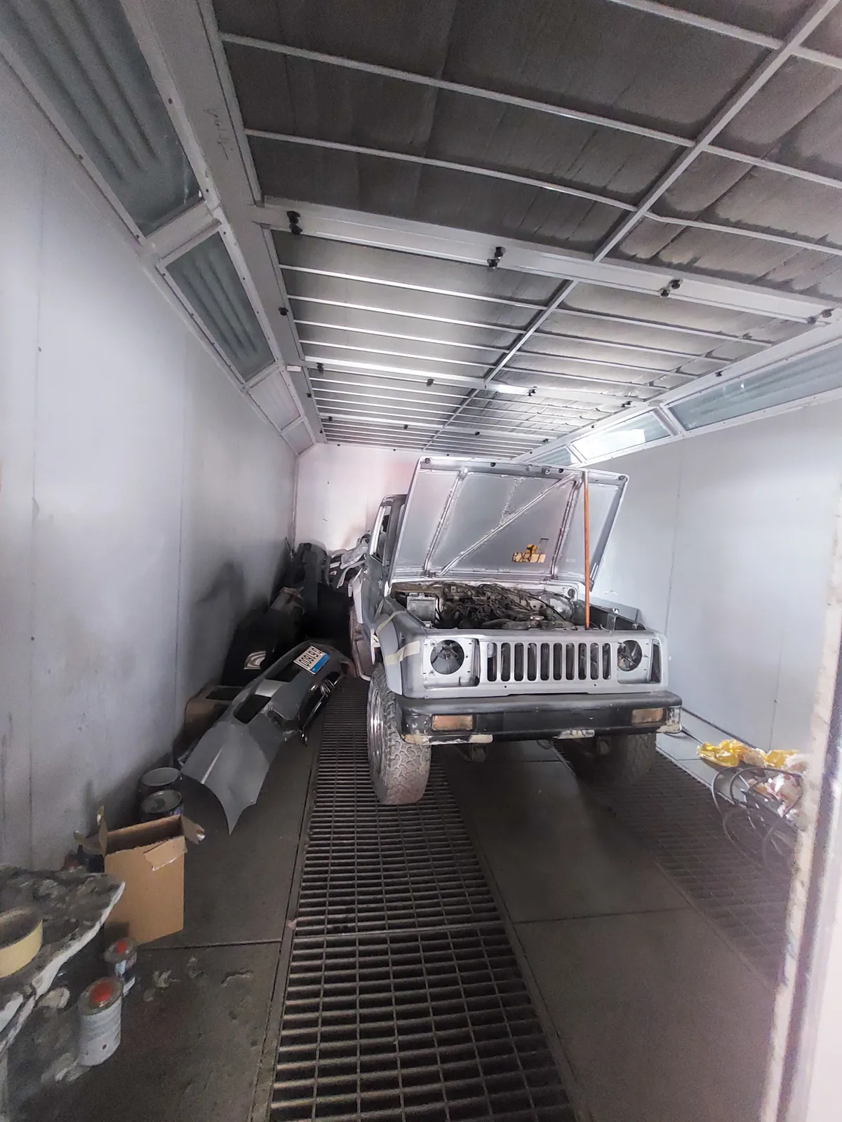 Fully Equipped Garage/Industrial Shop in Zalka, Metn — photo 2