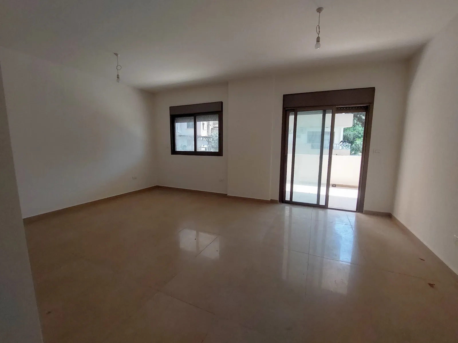 Prime Location Apartment in Naccache, Metn with Terrace + Garden — الصورة 2