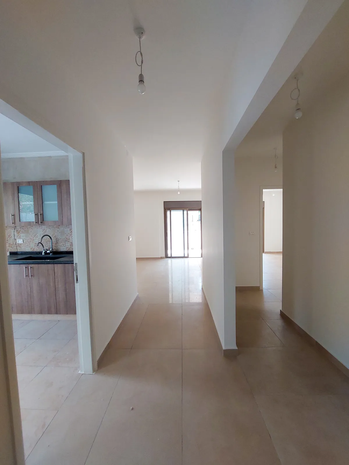 Prime Location Apartment in Naccache, Metn with Terrace + Garden — الصورة 4