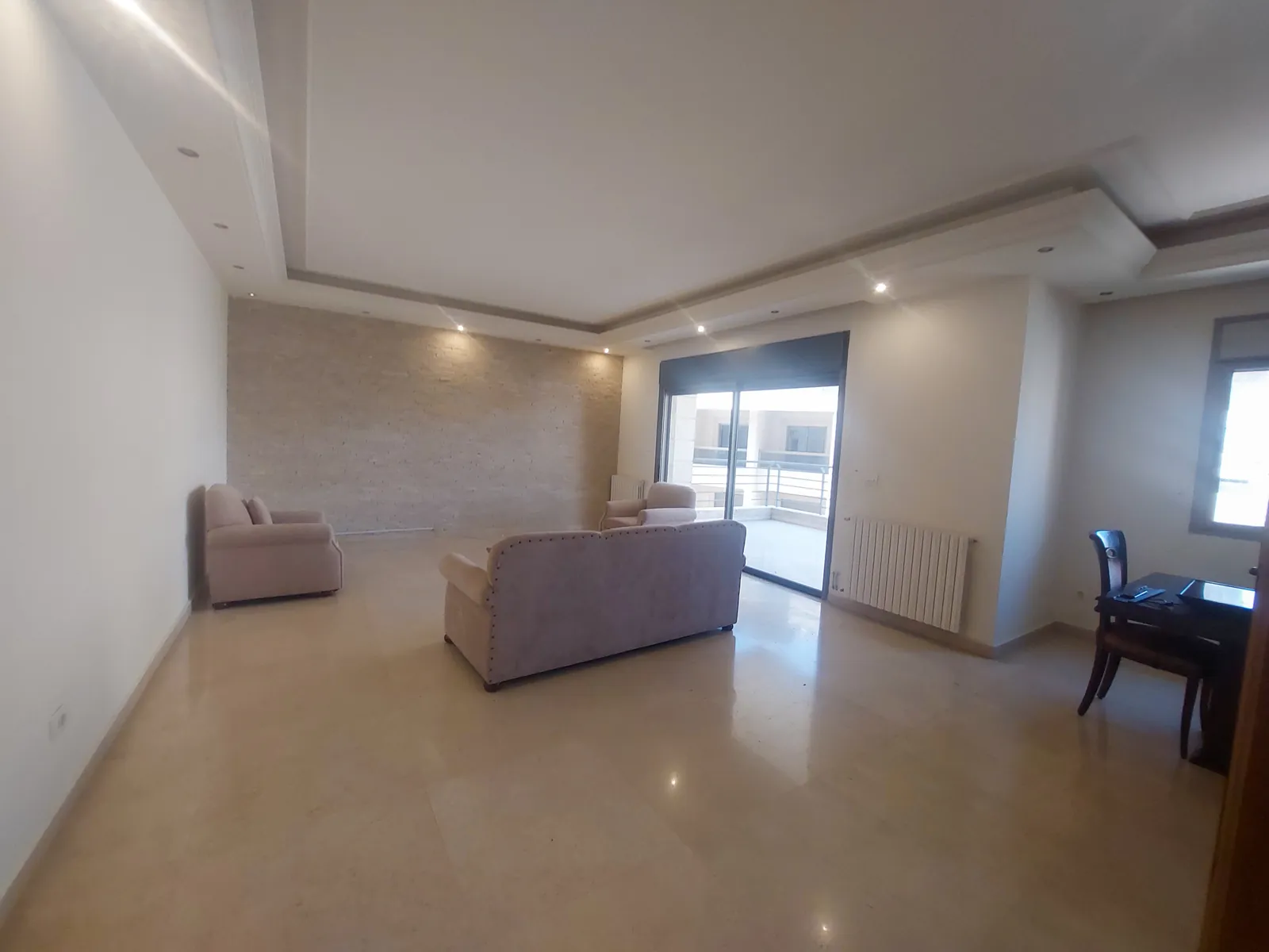 Furnished Apartment in Mtayleb, Metn with Partial Sea View — الصورة 2