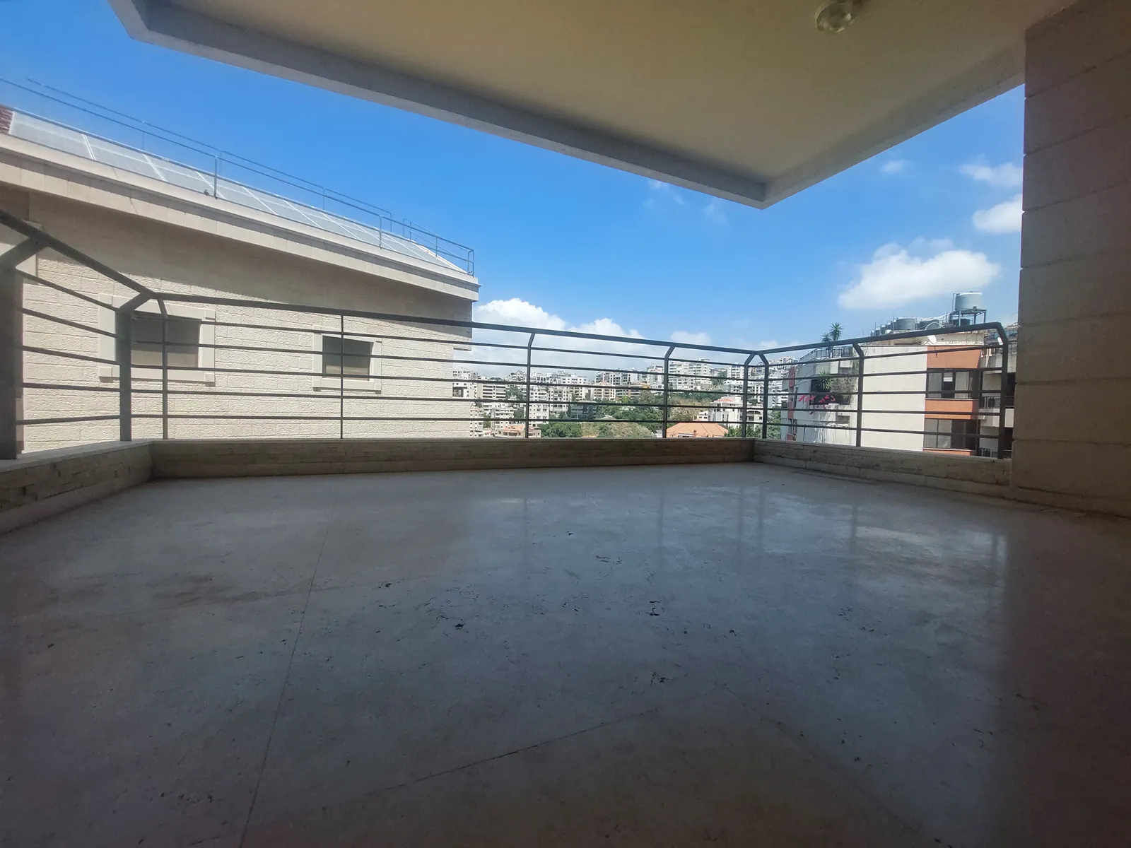 Furnished Apartment in Mtayleb, Metn with Partial Sea View — الصورة 4