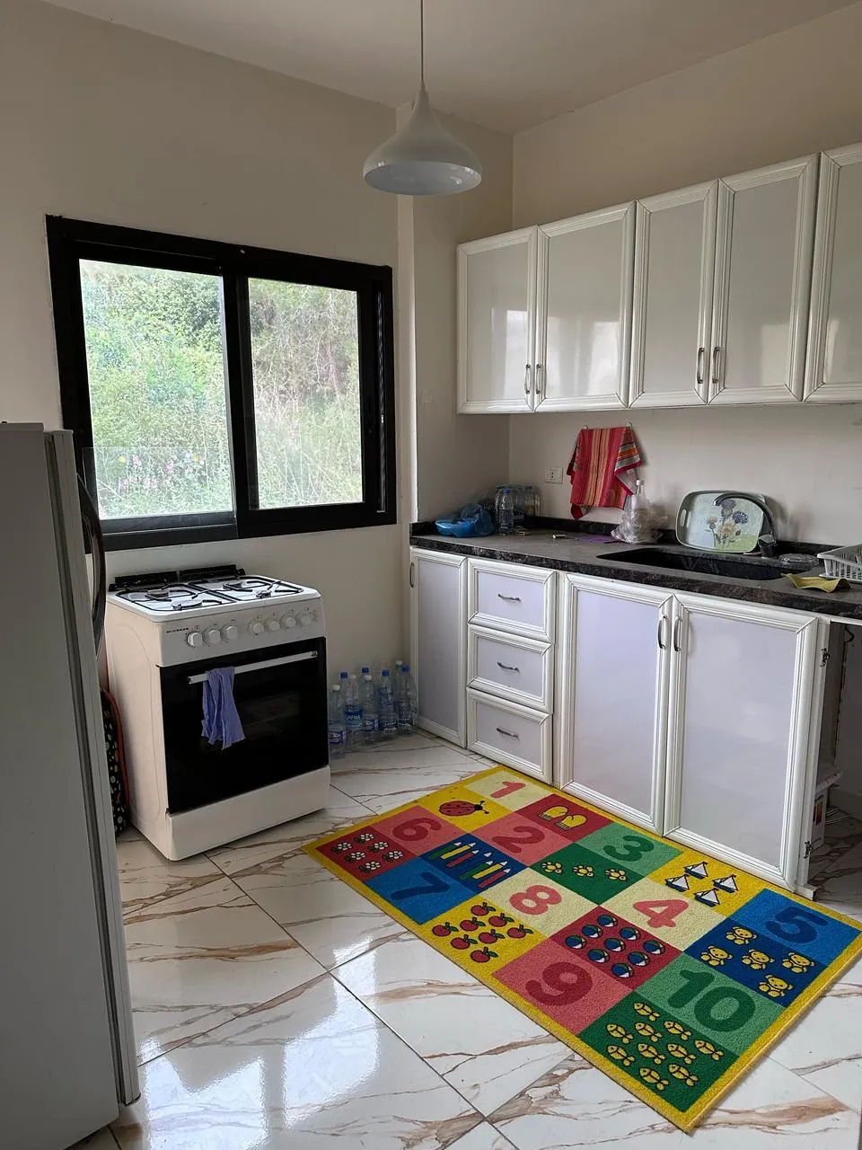 Prime Location FURNISHED Studio for Rent in Bsalim, Metn — الصورة 3