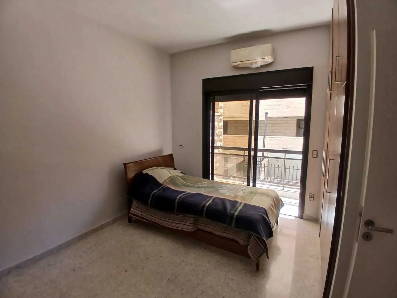 Semi - Furnished Apartment in Roumieh, Metn with Sea View — الصورة 5