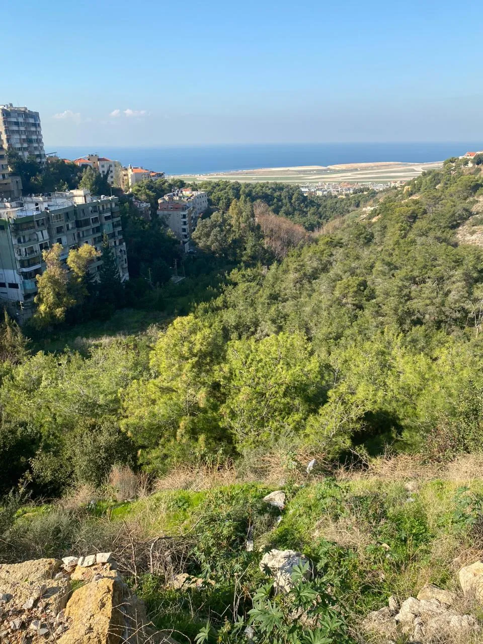 Land in Bchamoun, Aley Overlooking the Sea — الصورة 3