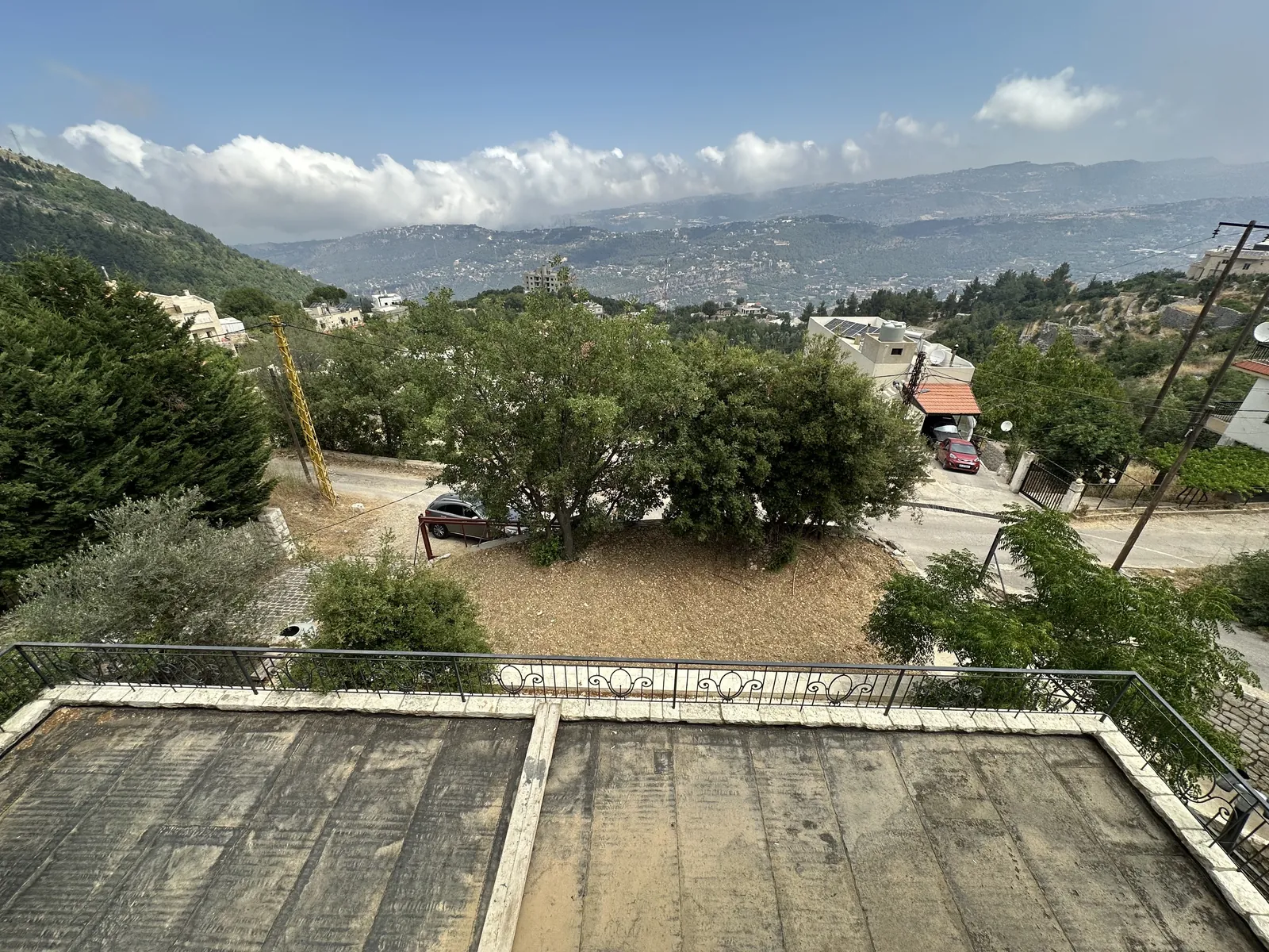 Traditional House in Jouret Badrane, Ftouh Keserwan with View — photo 4