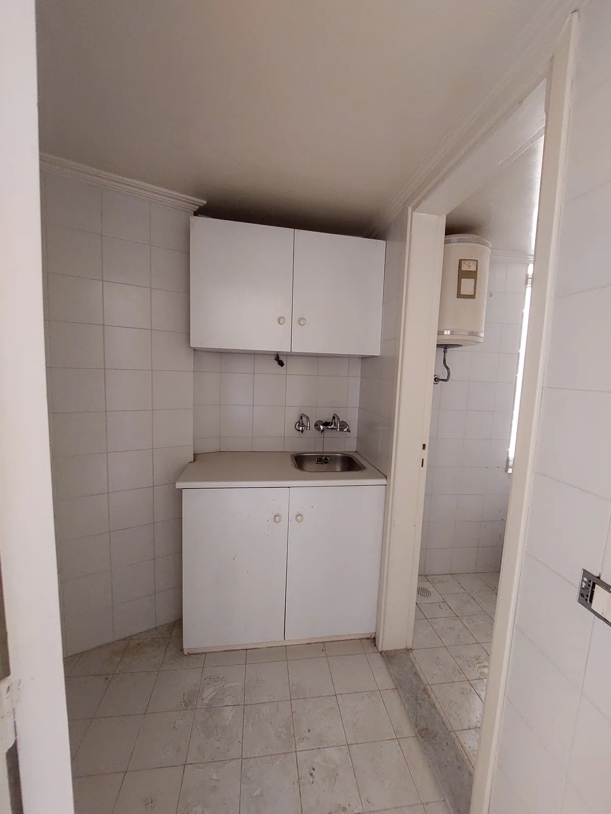 Prime Location Office in Mazraat Yachouh, Metn — الصورة 4