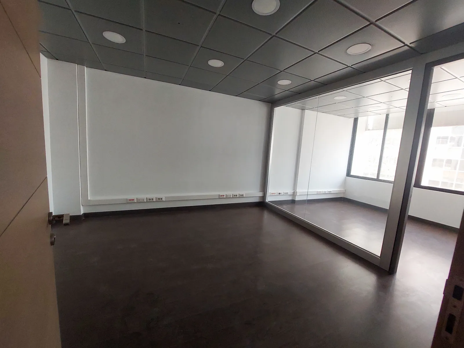 Prime Location Office in Jal El Dib, Metn — الصورة 2