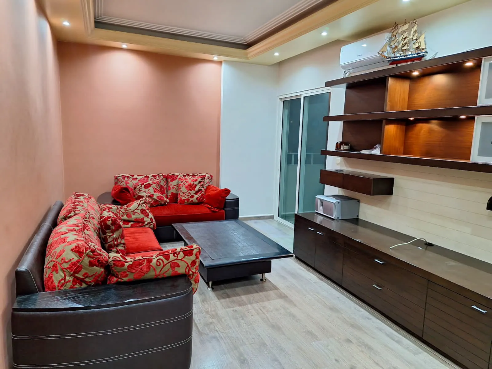 Furnished Apartment SALE/RENT in Zalka, Metn — الصورة 4