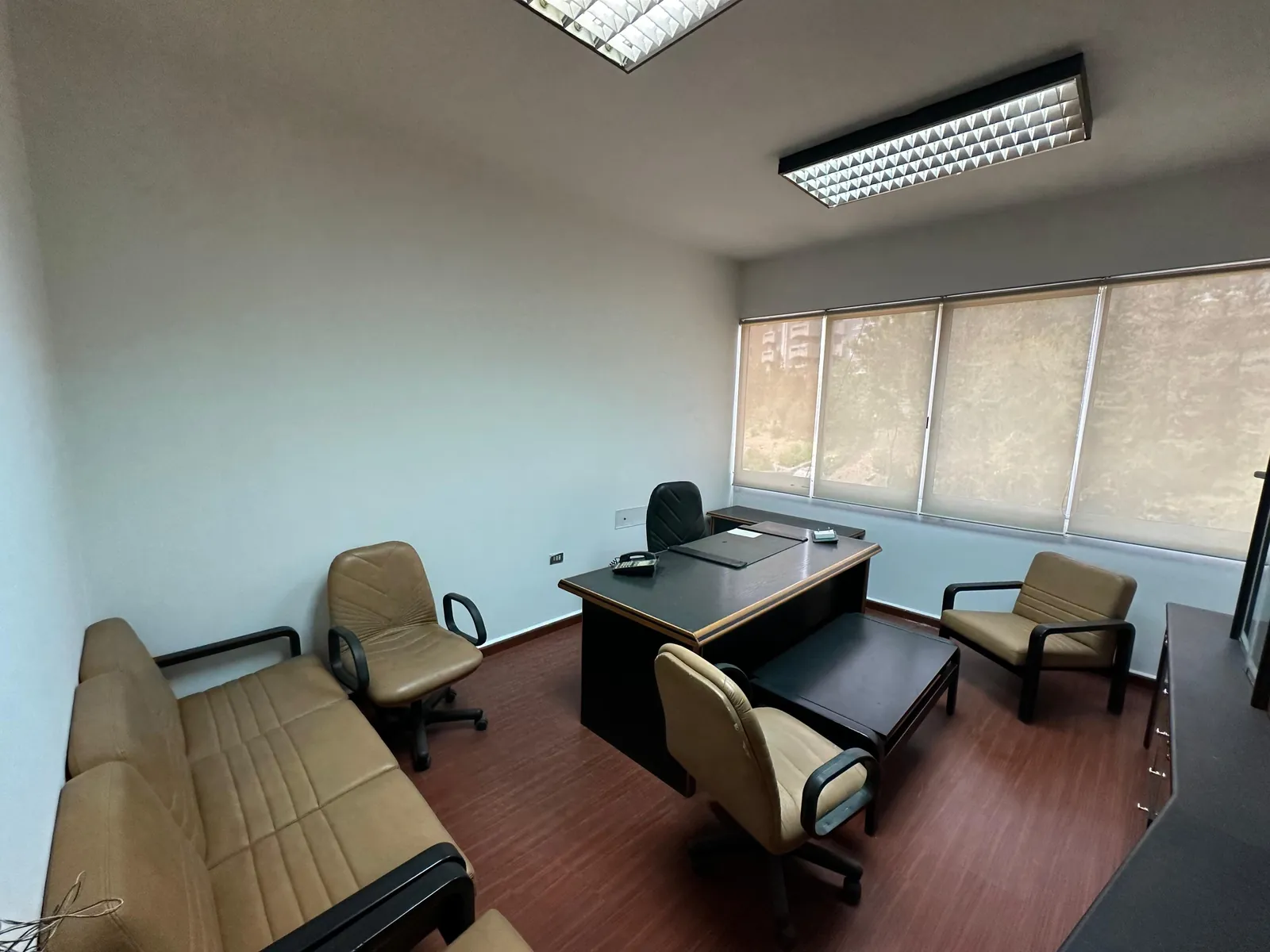 Prime Location Office in Adonis, Keserwan — الصورة 2