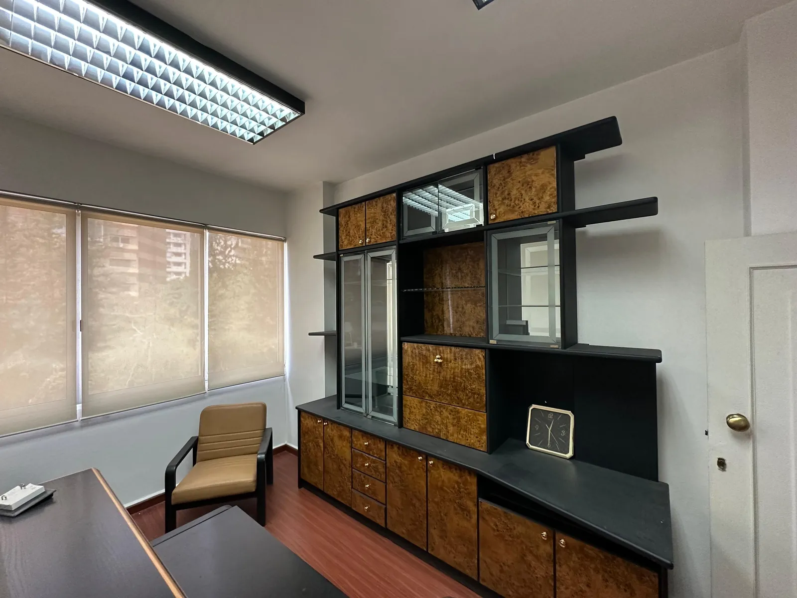 Prime Location Office in Adonis, Keserwan — الصورة 3