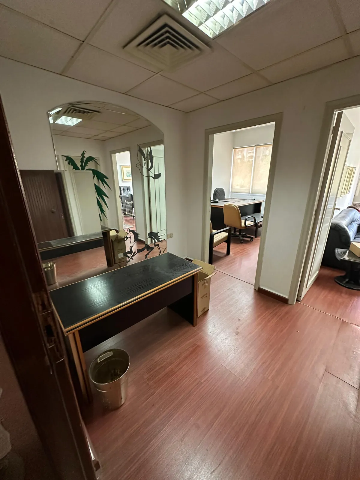 Prime Location Office in Adonis, Keserwan — الصورة 4