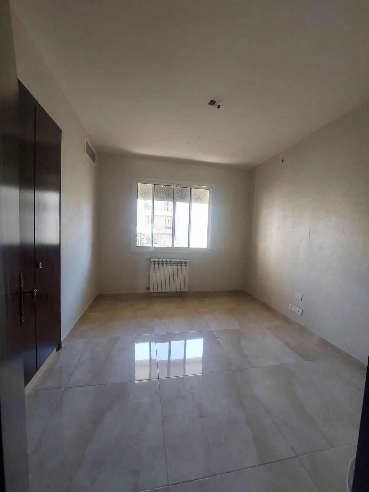 Apartment in Mar Roukoz + Sea View & Terrace — الصورة 5