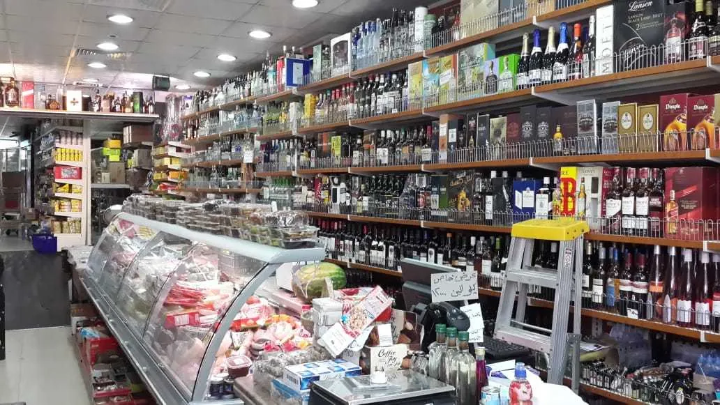 Shop/Supermarket in Ain El Remaneh, Baabda + 150 SQM Warehouse — الصورة 2
