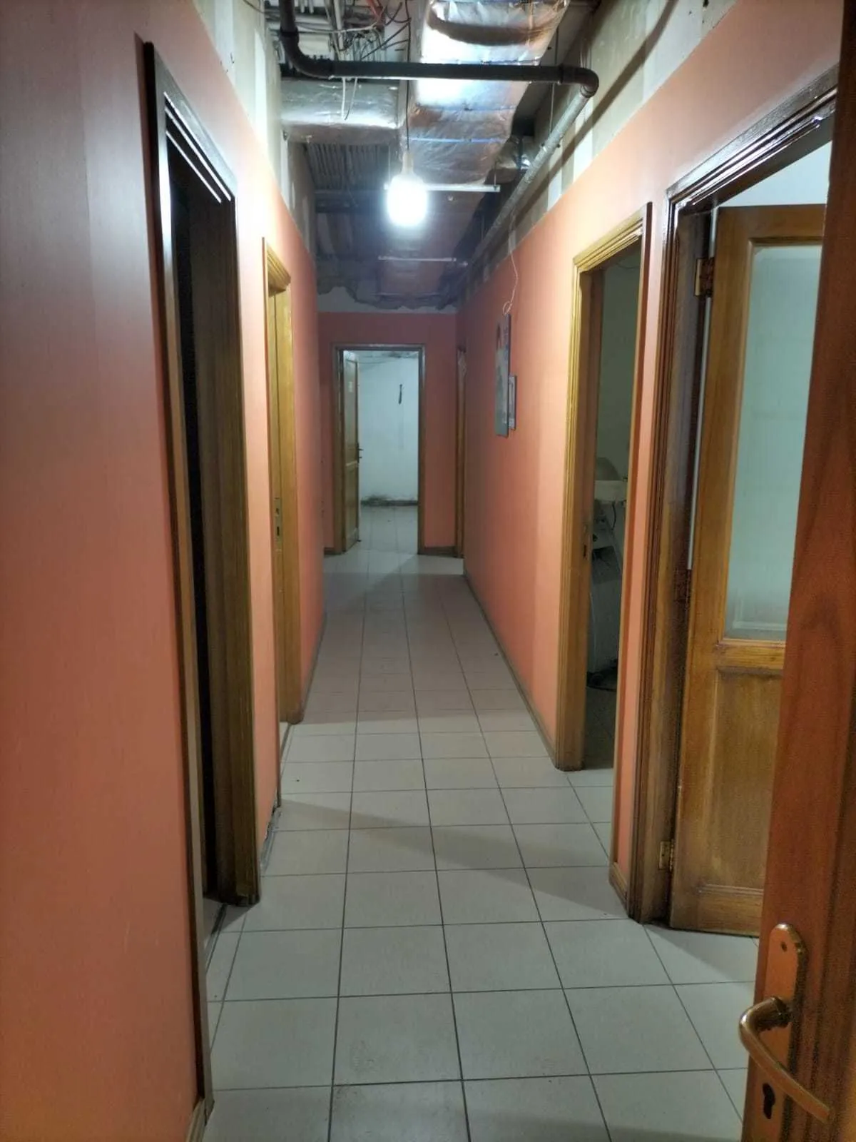 Prime Location Shop in Hazmieh, Baabda — الصورة 3
