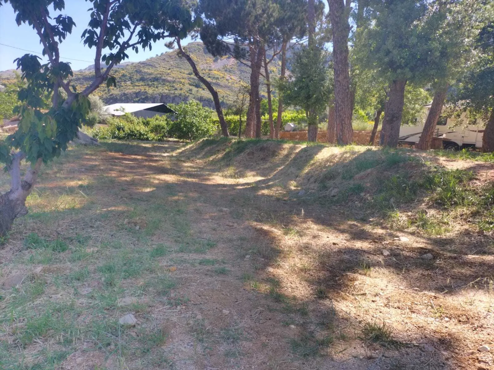 Land in Hammana, Baabda Overlooking the Mountains