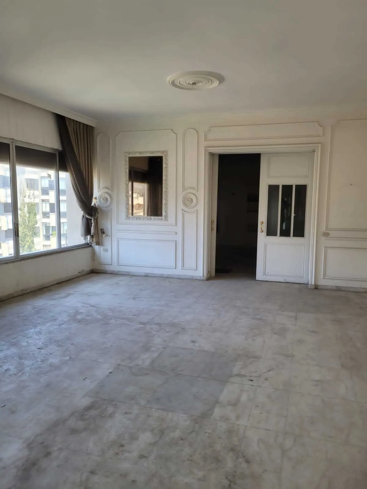 Apartment in Bir Hasan, Beirut with Breathtaking Calm View — الصورة 1
