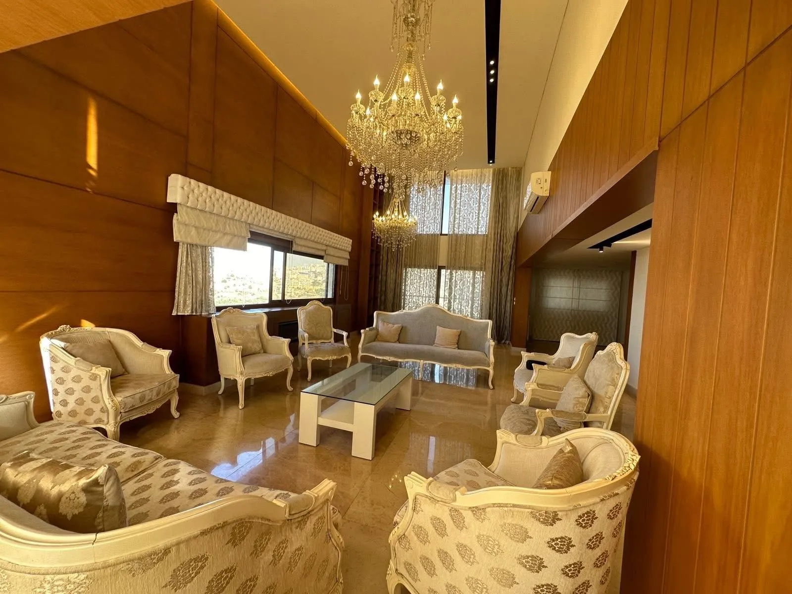 FURNISHED Duplex in Louaizeh, Baabda with Mountain View — الصورة 2