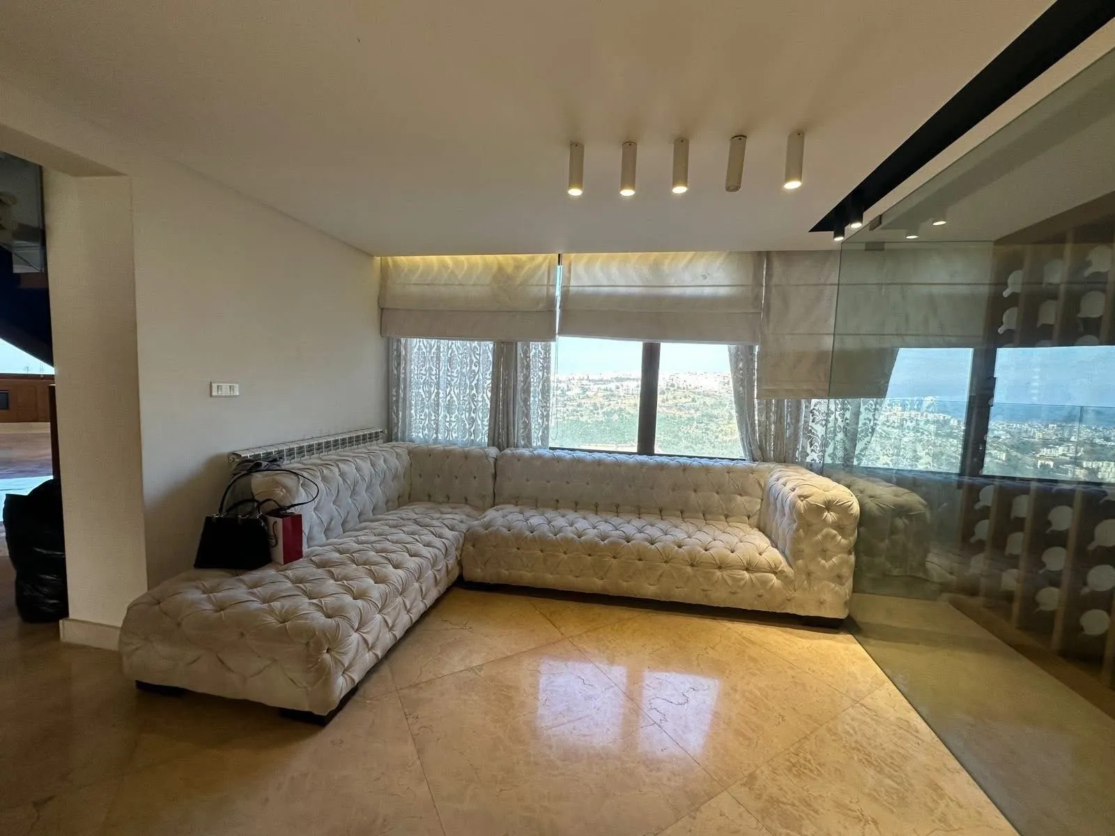 FURNISHED Duplex in Louaizeh, Baabda with Mountain View — الصورة 5