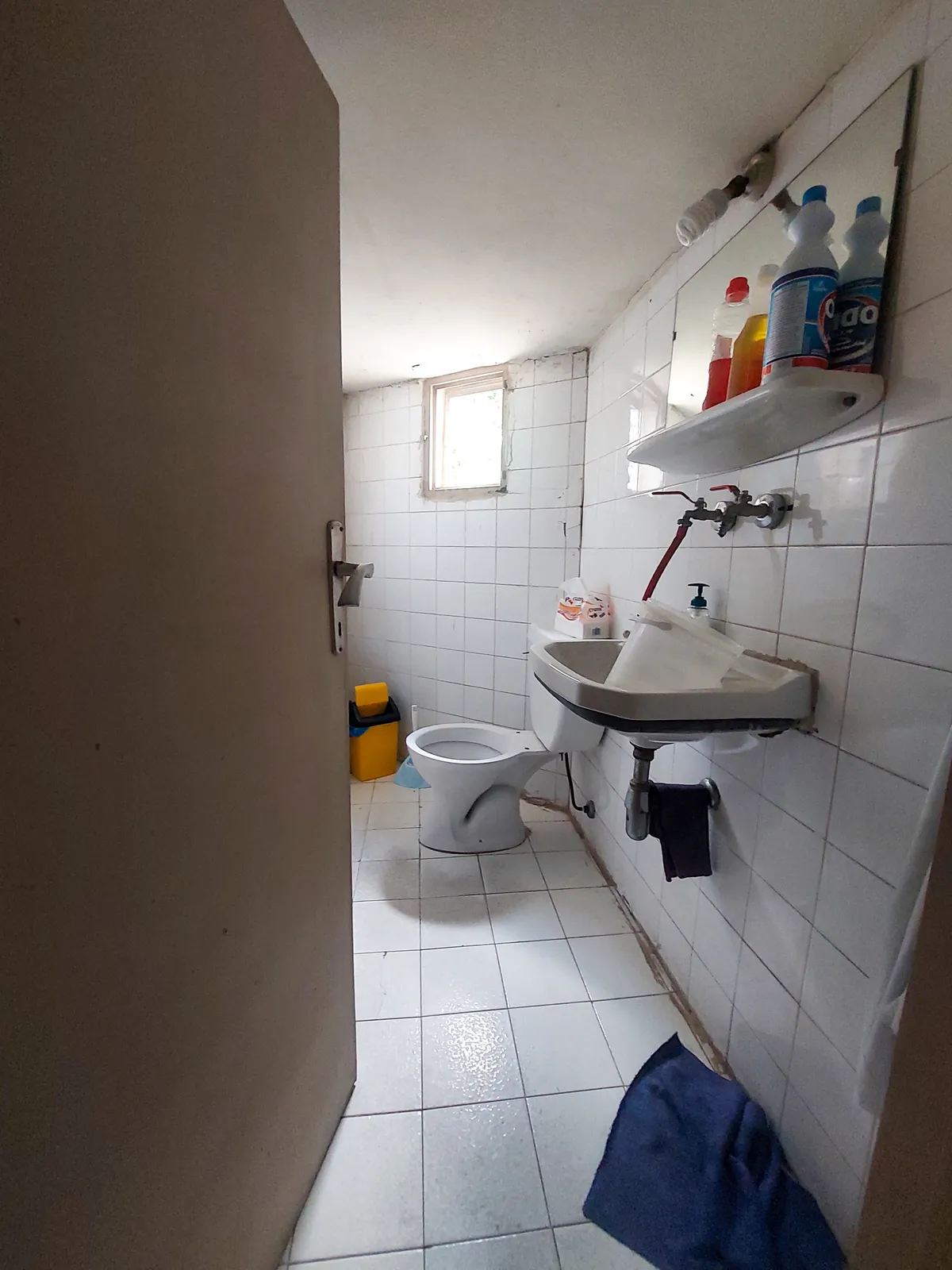 Prime Location Shop in Bsalim, Metn — الصورة 4