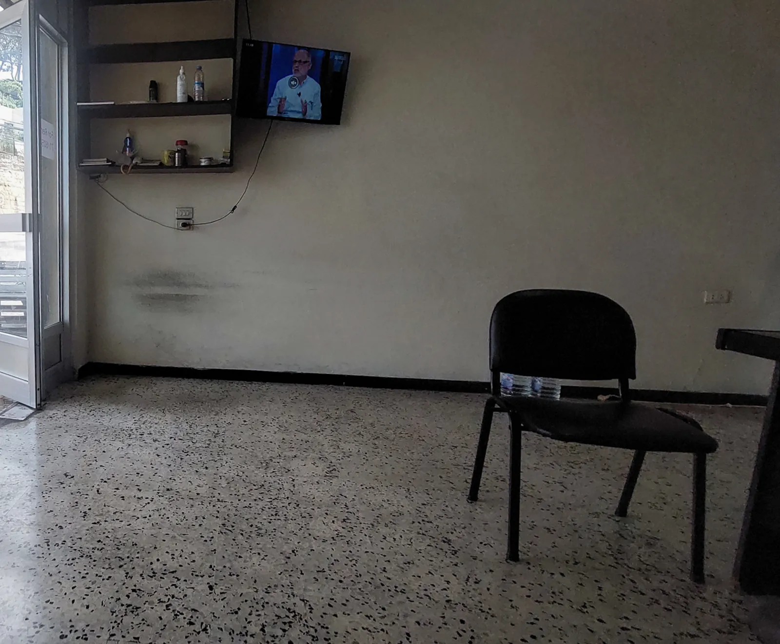 Prime Location Shop in Bsalim, Metn — الصورة 5