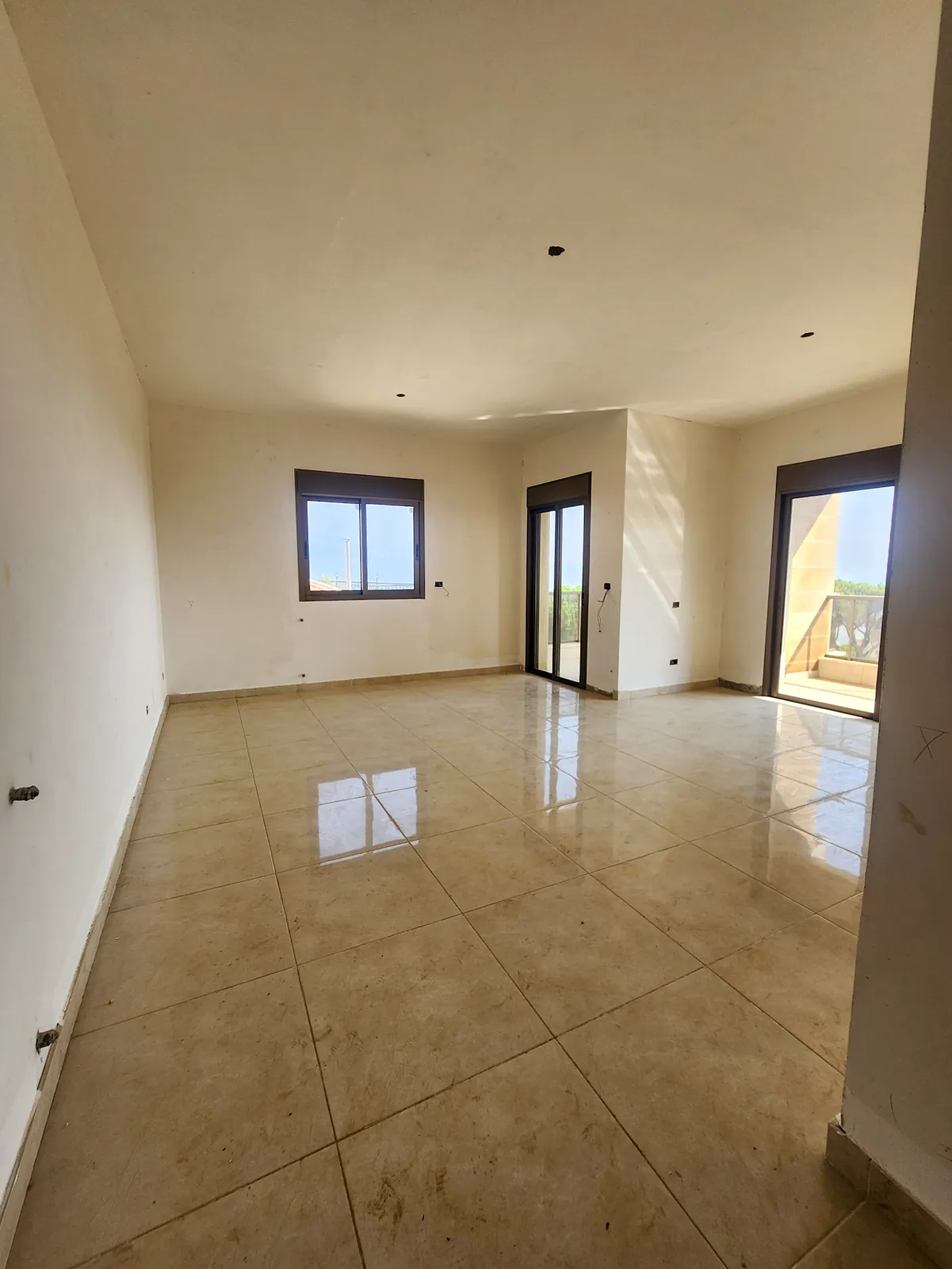 Prime Location Apartment in Douar, Metn with Mountain View