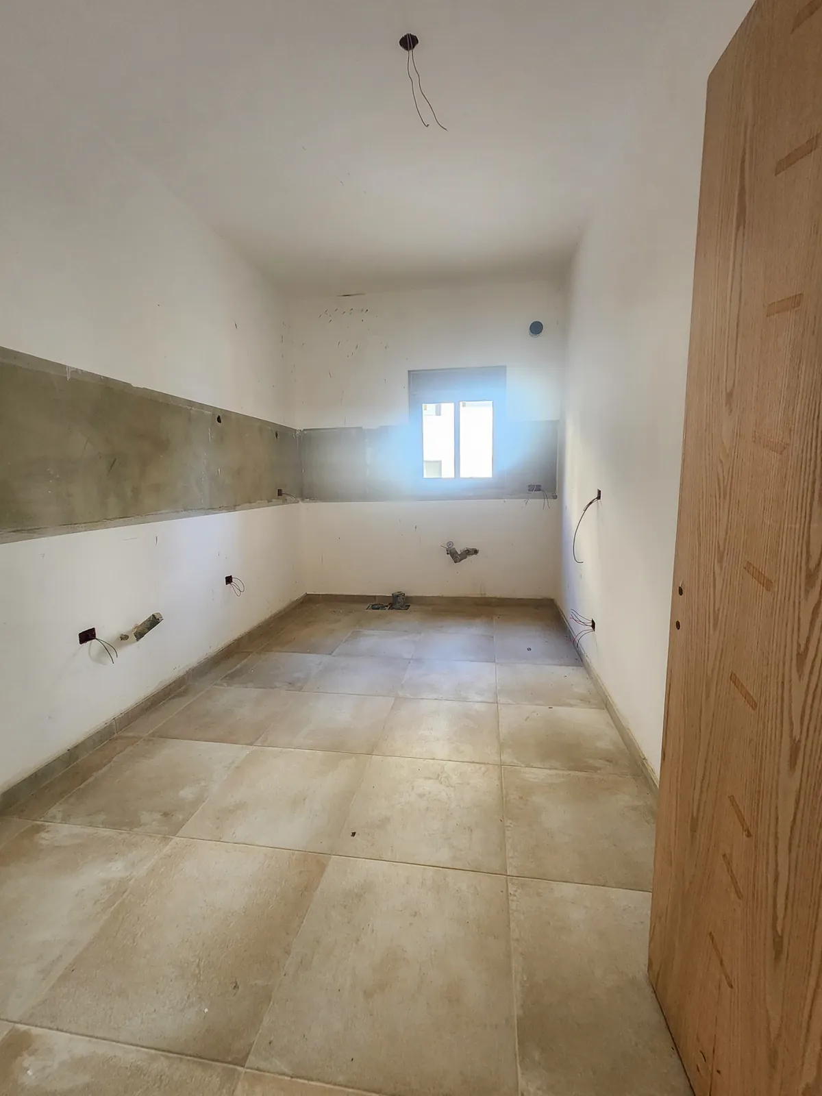 Prime Location Apartment in Douar, Metn with a Partial View — photo 3