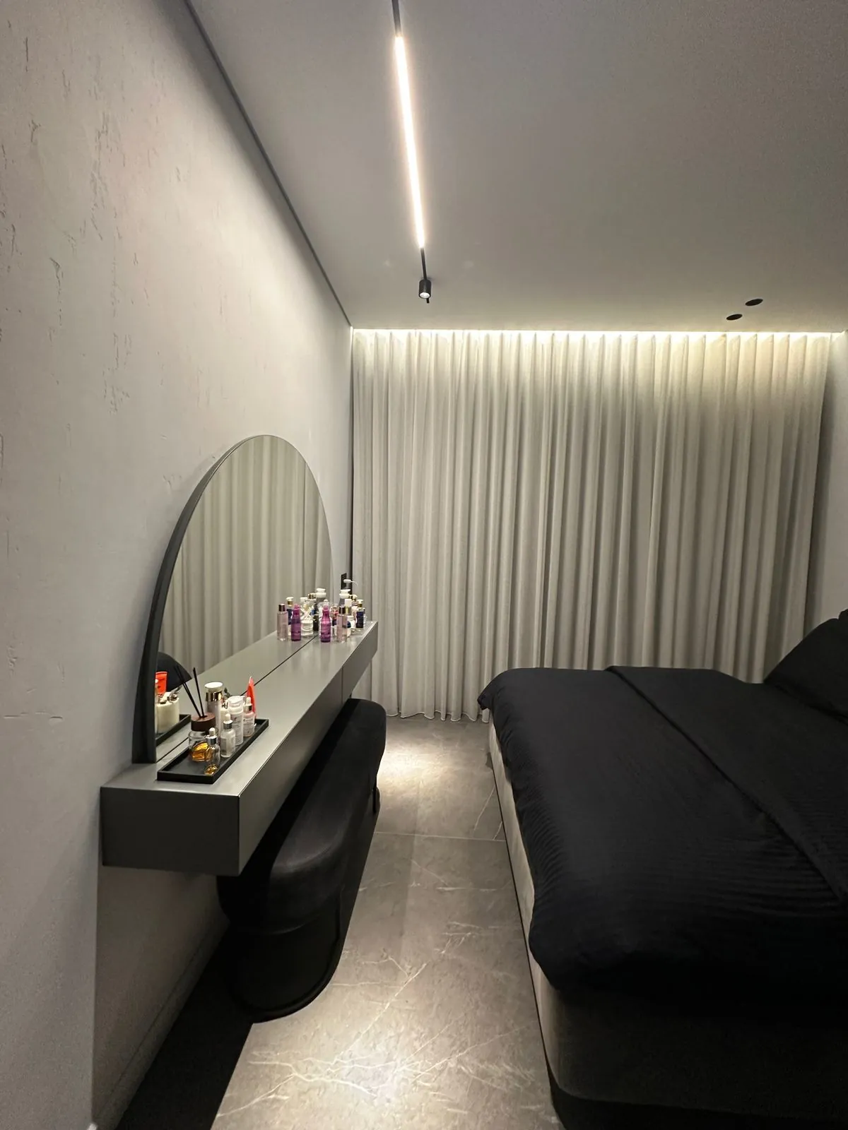 Apartment in Sakiyet El Janzir, Beirut with a Serene View — photo 4