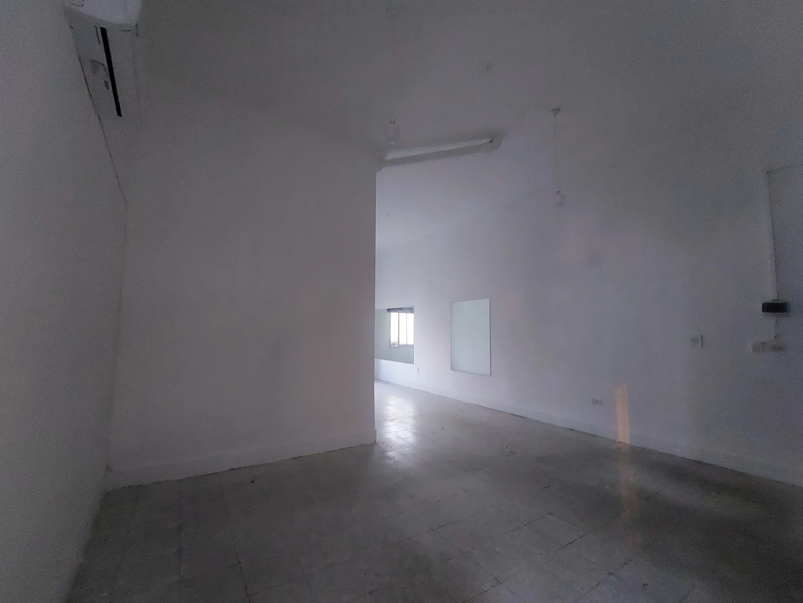 Shop in Dekwaneh, Metn