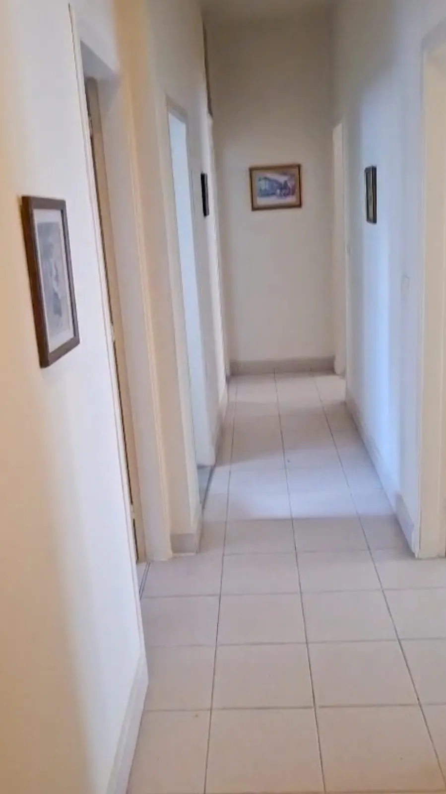 Semi-Furnished Apartment in Dekwaneh, Metn — الصورة 2