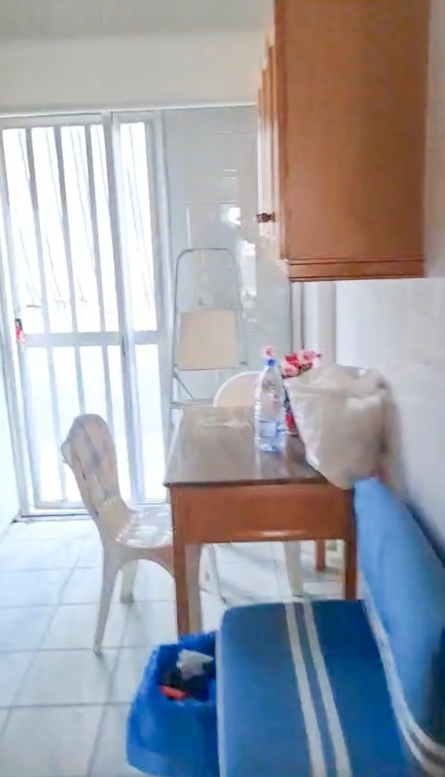 Semi-Furnished Apartment in Dekwaneh, Metn — الصورة 3