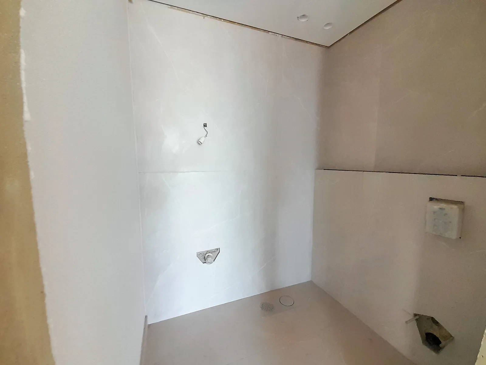 Duplex in Oyoun Broumana, Metn with Mountain View + TERRACE — الصورة 5