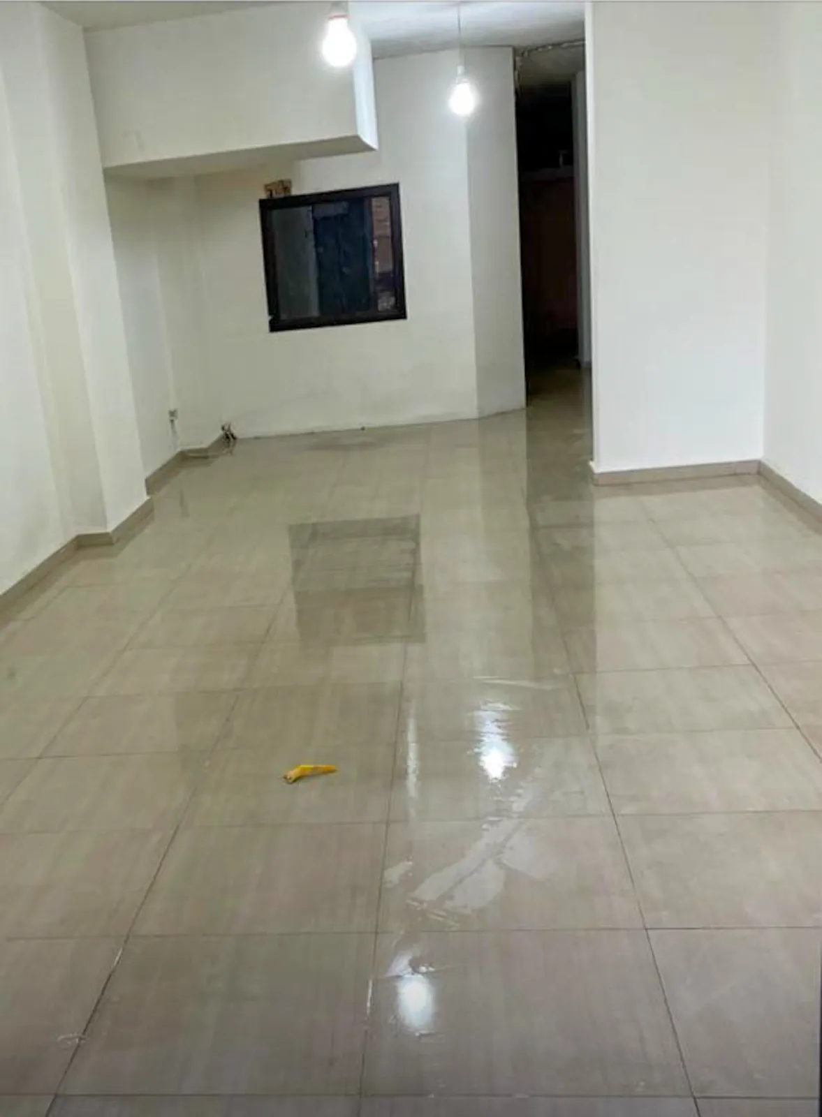 Prime Location Shop in New Rawda, Metn